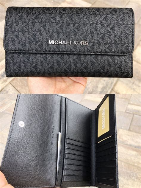 michael kors jet set carryall wallet|Michael Kors large trifold wallet.